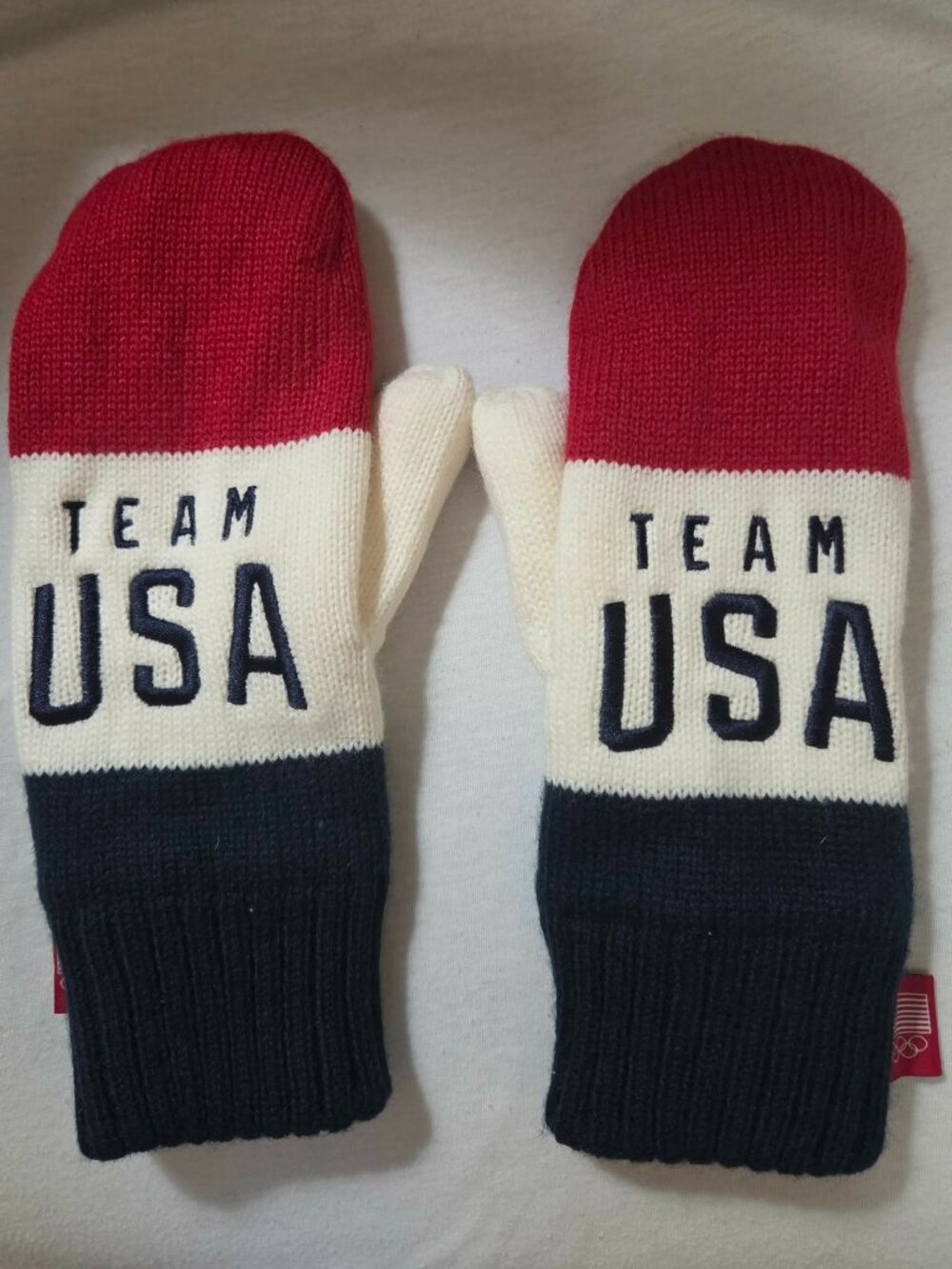 Team USA Olympic Knit Mittens Fleece Lined Red White Blue OS